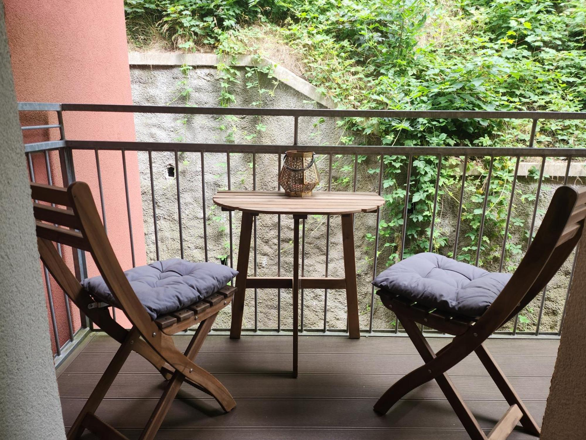 Apartman Julie Loket Exterior foto