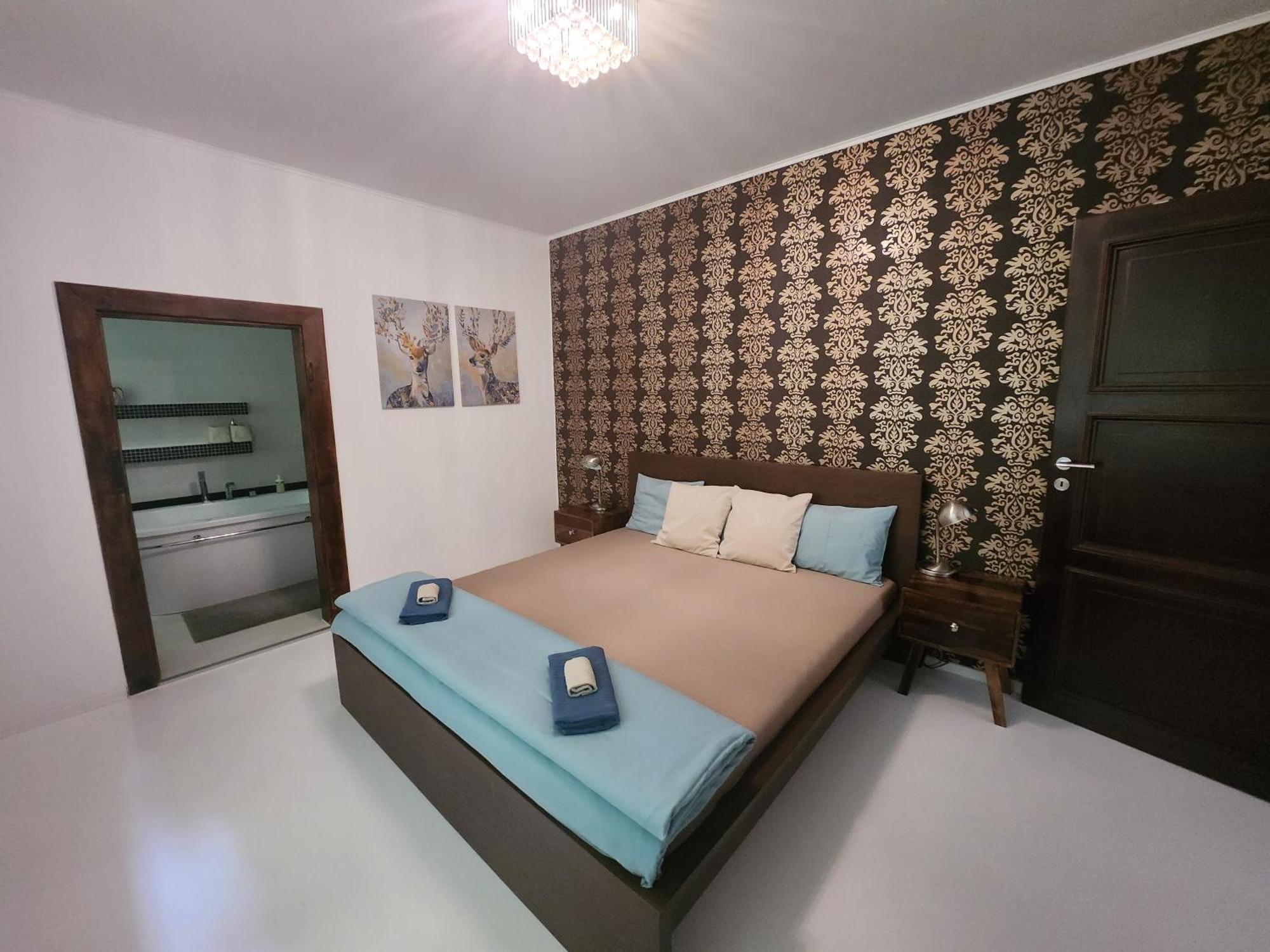Apartman Julie Loket Exterior foto